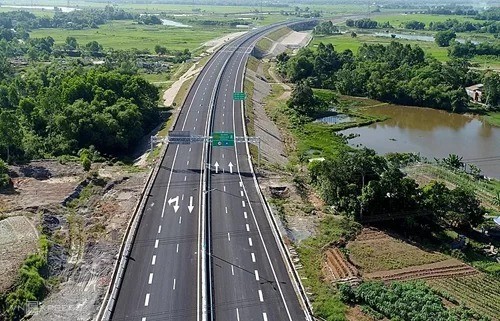 Cao tốc Đà Nẵng - Quảng Ngãi sẽ kết nối với các đoạn cao tốc Bắc Nam sắp xây dựng. Ảnh: Đắc Thành